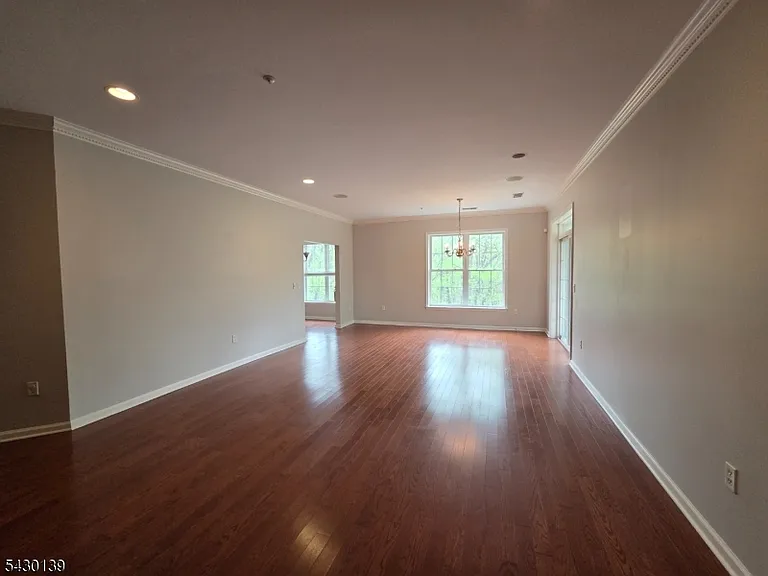 1310 Bush Cir — Photo 12