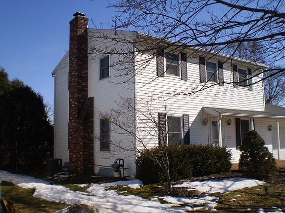 2nd image of 614 Louise Ave