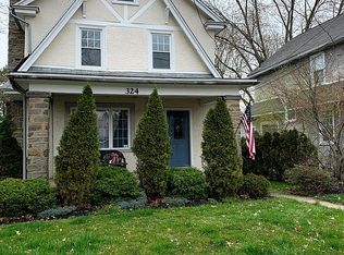 324 S Manoa Rd, Havertown, PA 19083