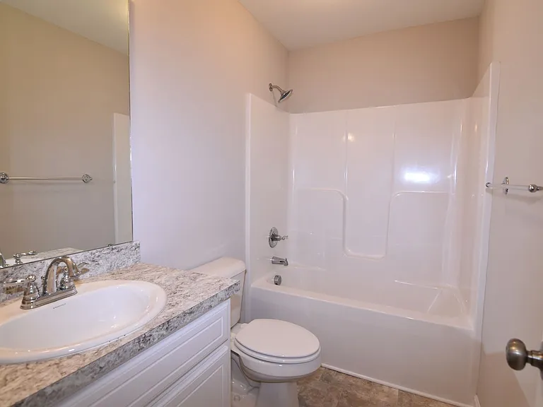 1942 Sapphire Rd — Photo 20