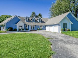 203 Forest Knoll Ct, Fishers, IN 46037