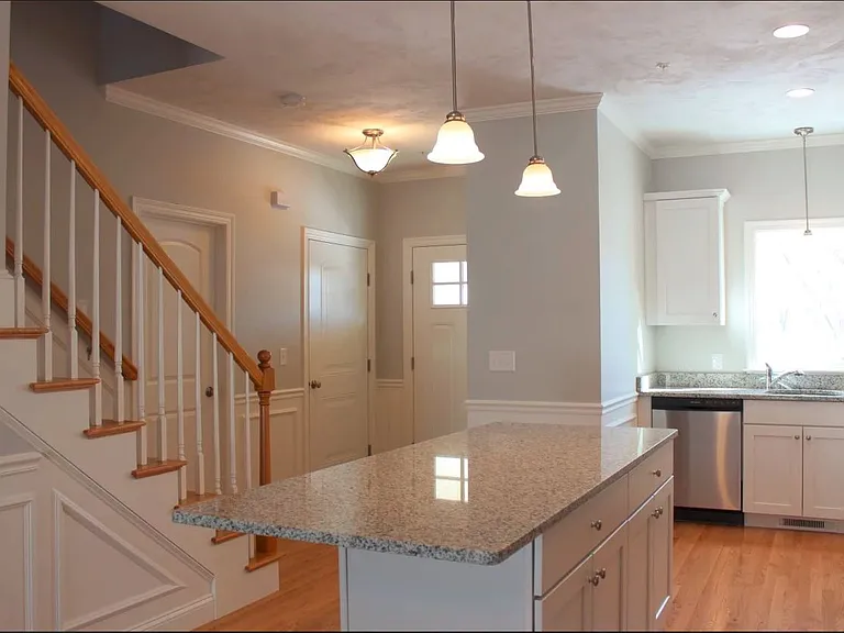 59 Olympia Ave #2 — Photo 17