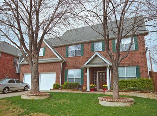 1521 Turning Leaf Ln, Garland, TX 75040