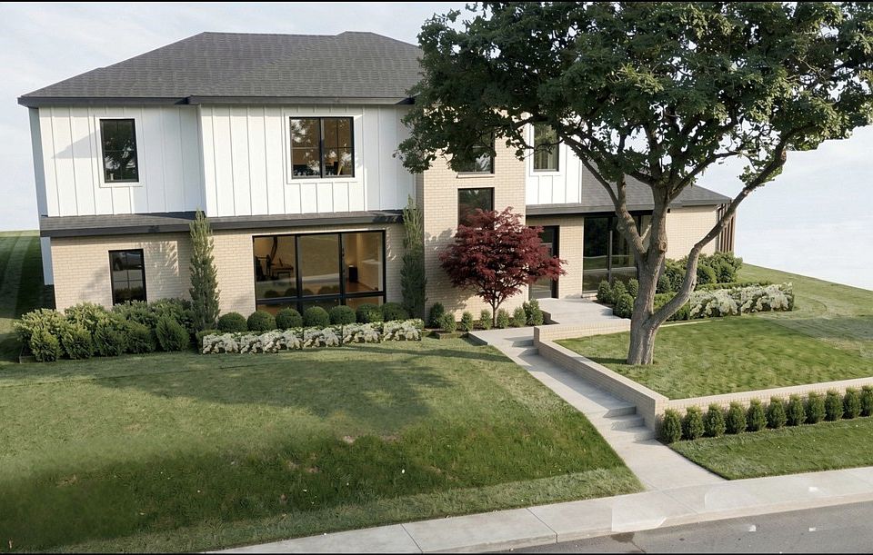 1st image of 503 Arrowhead Dr