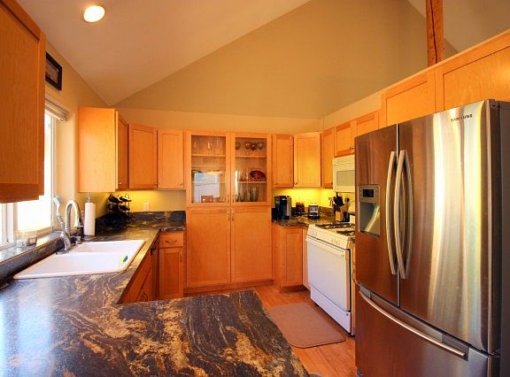 5th image of 4717 Cable St