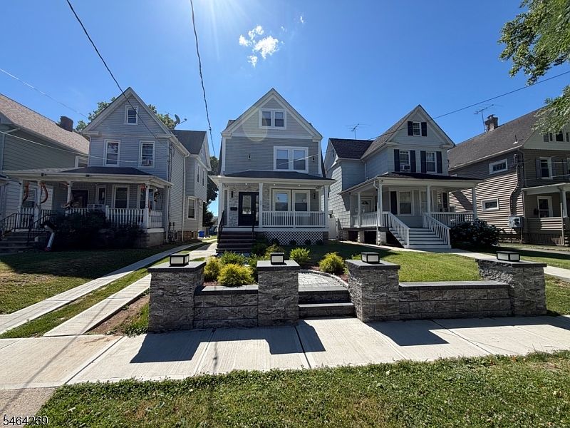 1st image of 139 Weaver Ave