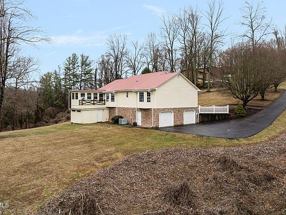 4th image of 206 Highland Rd