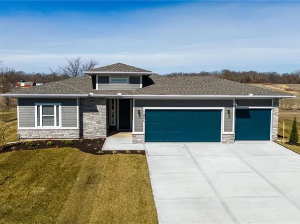 1804 Halls Creek Ave, Raymore, MO 64083