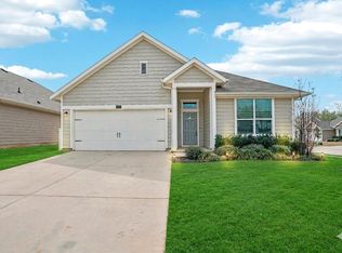 9000 Huxley Dr, Aubrey, TX 76227