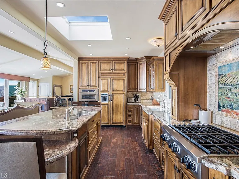 840 Canyon View Dr — Photo 12