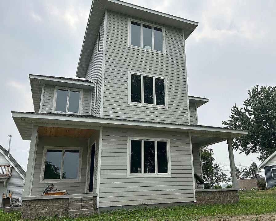 2nd image of 67500 166th Ave