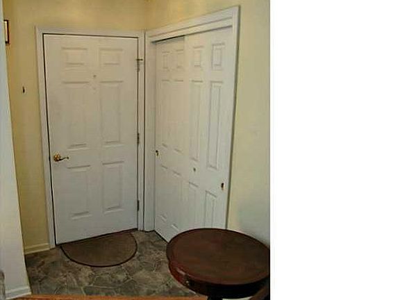 2nd image of 1236 Glen Carlyn Dr