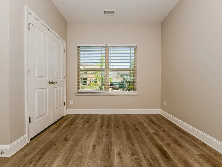 4974 Summersun Dr — Photo 15