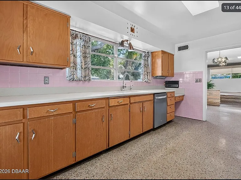 1476 N Peninsula Dr — Photo 6