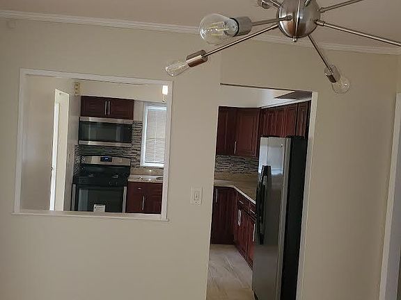 3rd image of 253-23 149th Ave Floor 1