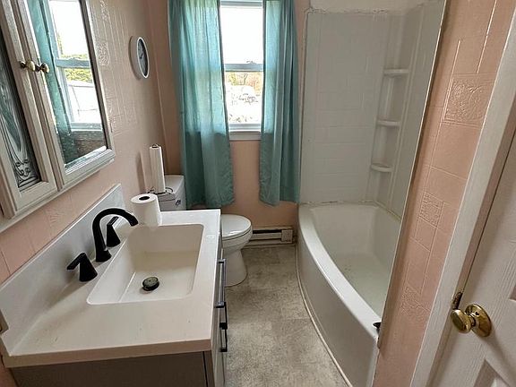 5th image of 91 Stevens St