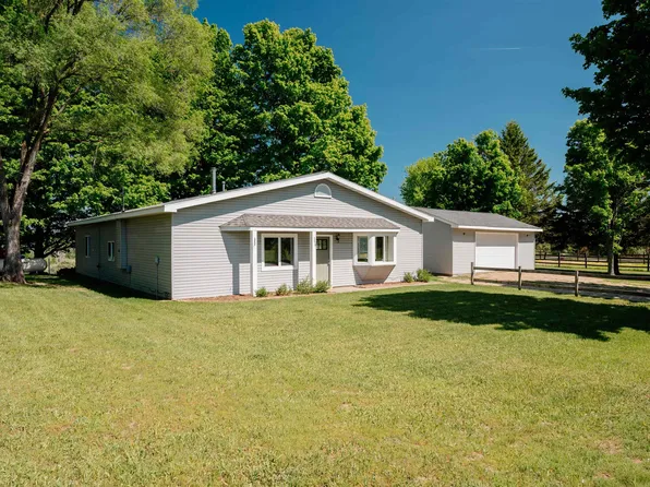 5875 Knight Rd, Kingsley, MI 49649