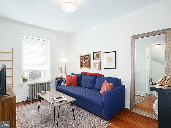 2nd image of 3829 Cresson St APT 1