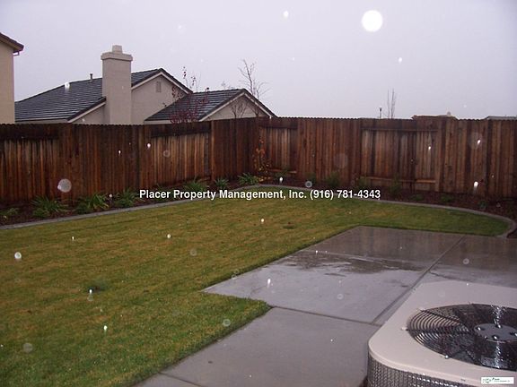 5th image of 465 Sienna River Ct