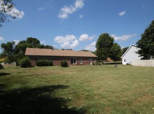 2536 Willow Creek Dr, Evansville, IN 47712