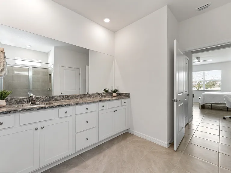 4932 NW 39th Loop — Photo 30