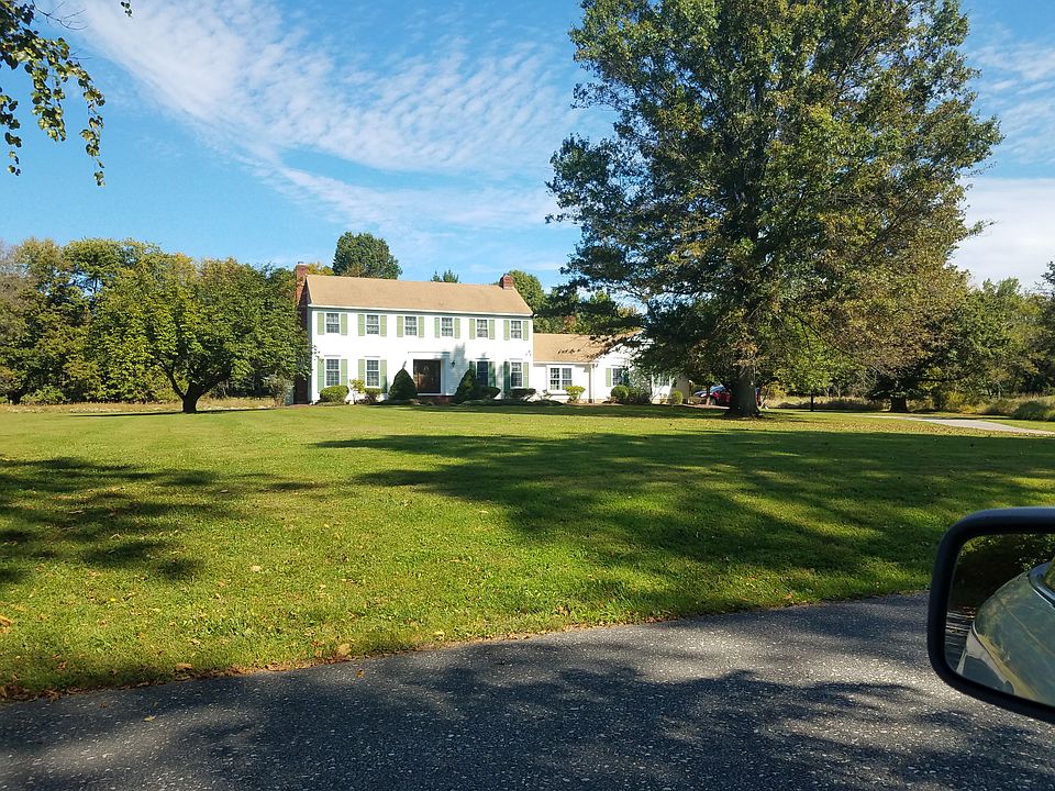2nd image of 25 Deerpath Rd