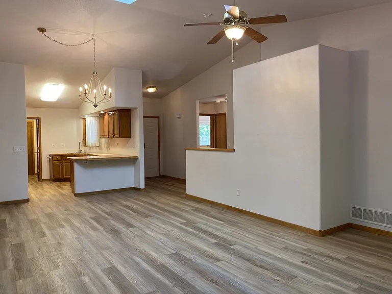 2325 Northbrook Dr — Photo 19