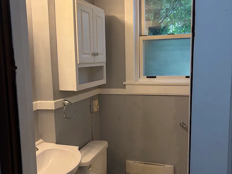 210 Caroline St #3 — Photo 11