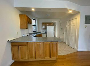 20-67 Steinway St #2L, Astoria, NY 11105
