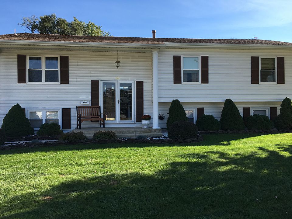 1st image of 53 Sanford Dr