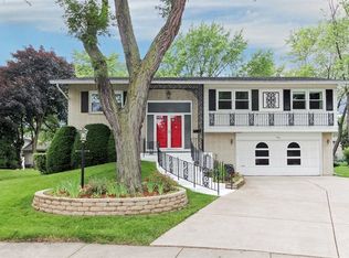 436 Michael Ct, Des Plaines, IL 60016