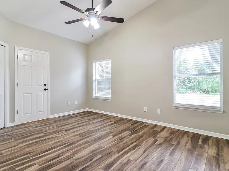 1318 Brahma Dr — Photo 8