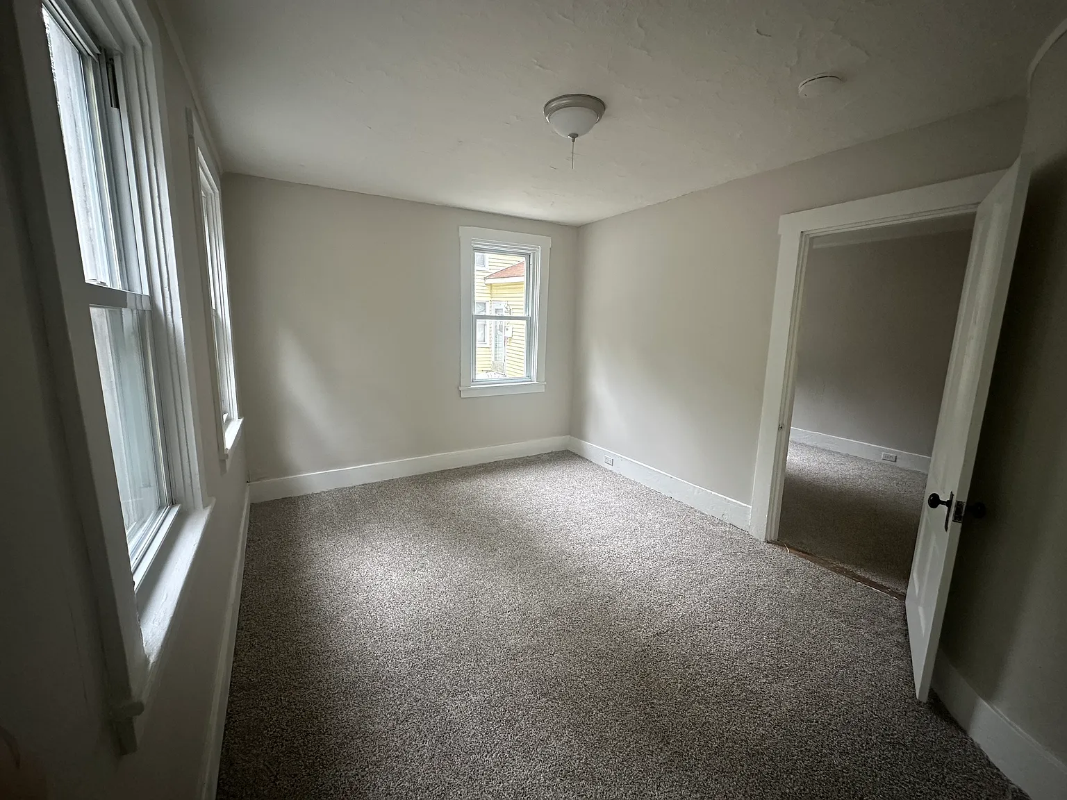 1 bed, $950 — Photo 1