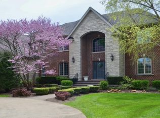 16 Carnoustie Ln, Inverness, IL 60067