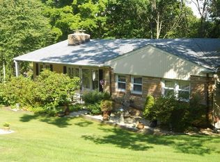1 Lakeview Dr, Kinnelon, NJ 07405