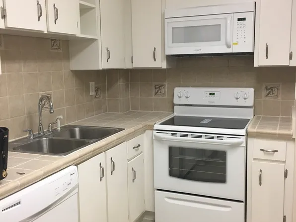 6195 NW 186th St APT 217, Hialeah, FL 33015