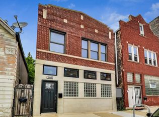 2046 W 21st St, Chicago, IL 60608
