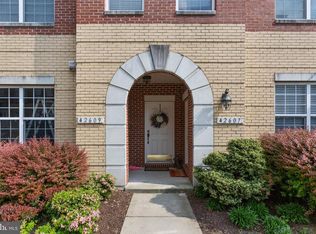 42609 Hollyhock Ter, Ashburn, VA 20148