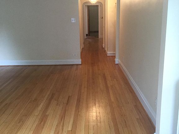 3rd image of 4911 N Washtenaw Ave #1
