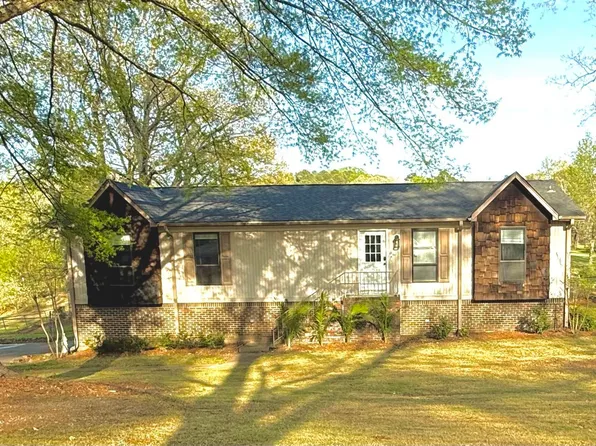 705 Brookview Dr, Gardendale, AL 35071