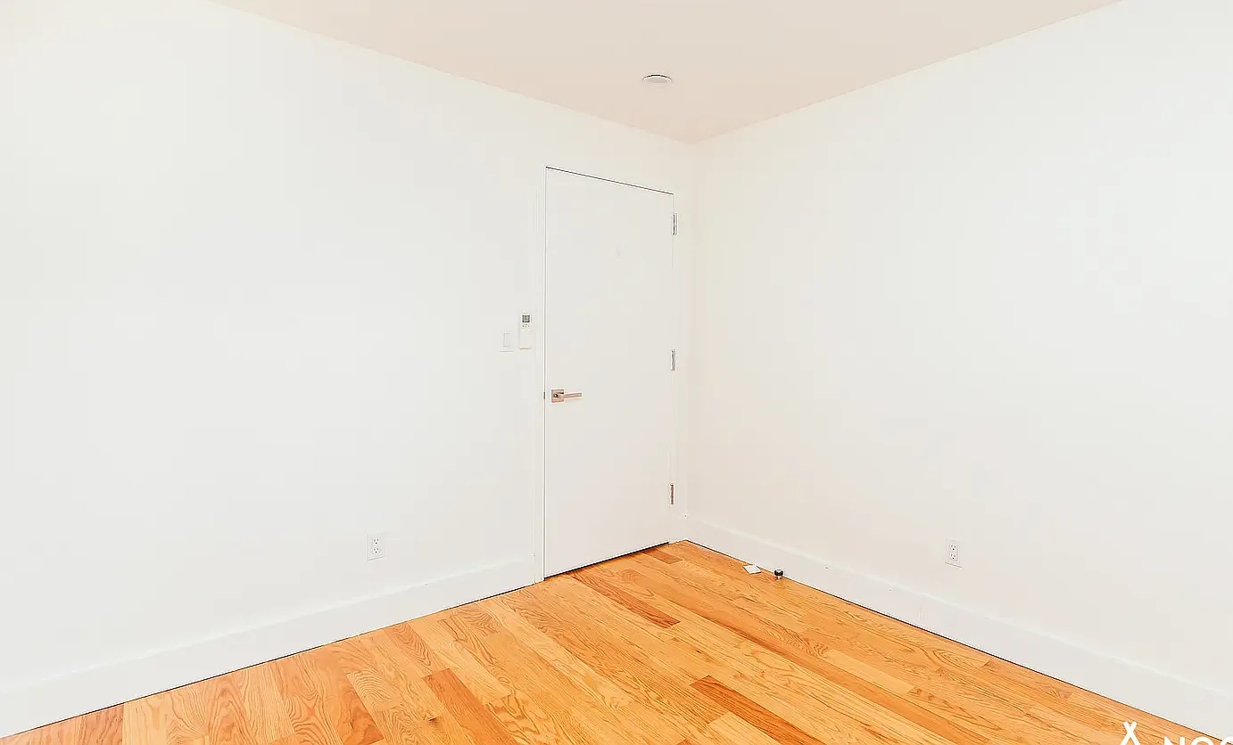 620 Parkside Avenue — Photo 4