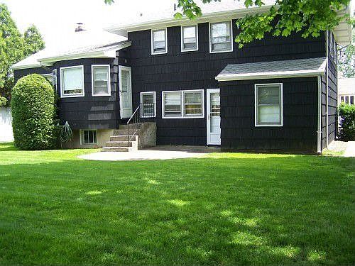 2nd image of 883 Beckman Dr