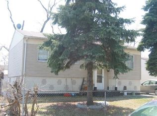 1437 Regent Ln, Ford Heights, IL 60411