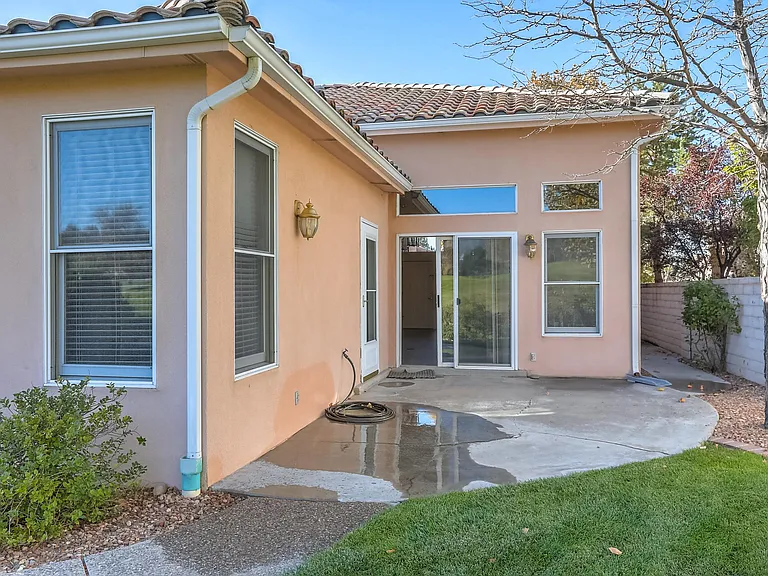 11240 Los Lagos NE — Photo 30