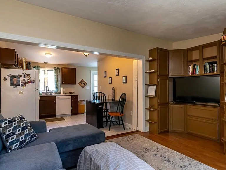 9 Gardner Cir #A — Photo 9