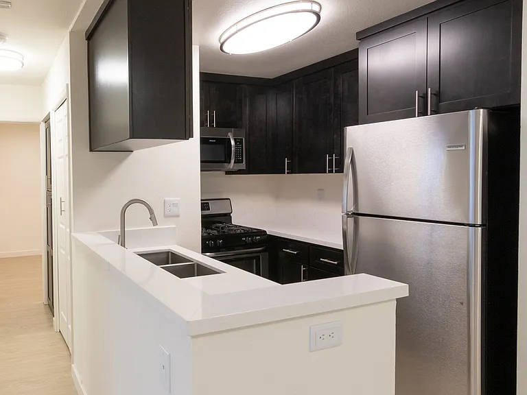 Private Rooms Co-Living at Entrada Landing — Photo 5