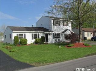 7876 Rinaldo Blvd E, Bridgeport, NY 13030