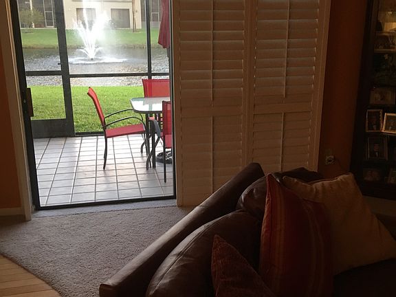 4th image of 5285 Monterey Cir #B