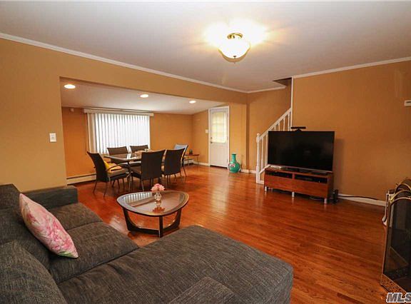 Living Room New Hardwood Flo