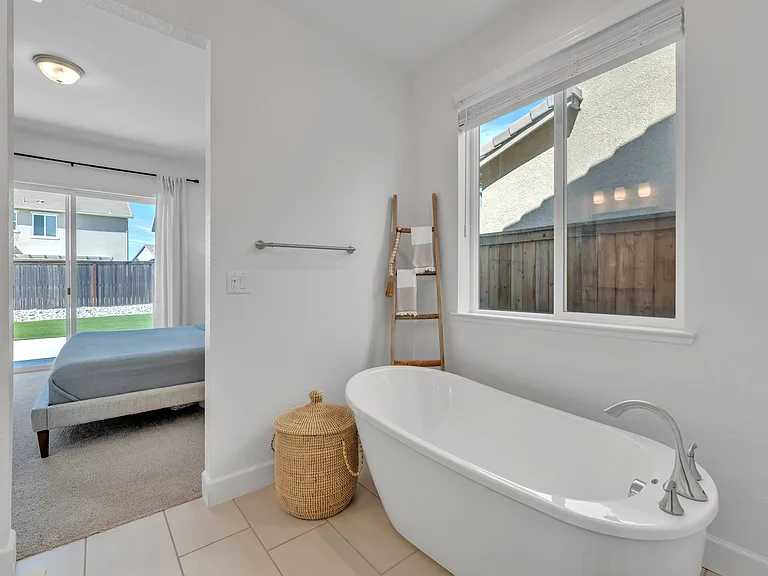 4578 Flagstaff Dr — Photo 29